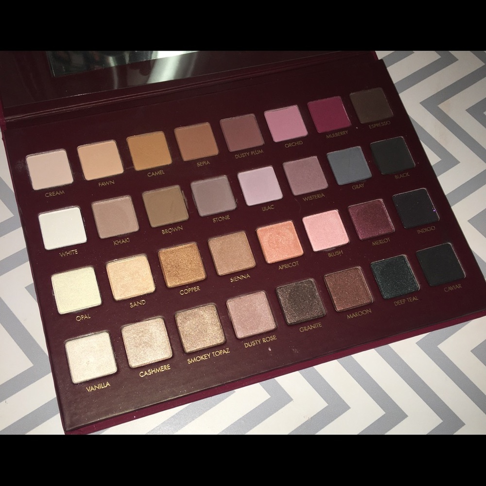 🔺SOLD🔻 Lorac Mega Pro Palette - Picture 2 of 3